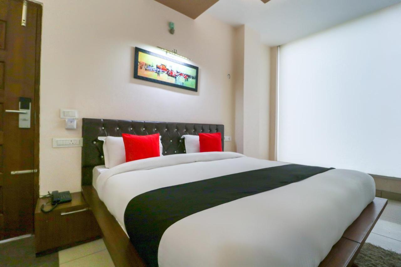 Townhouse 765 The Grace Hotel Patiāla Buitenkant foto